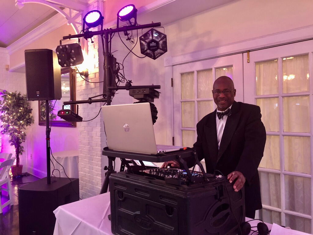 Our Expert of DJ Service in Ormond Beach, Florida