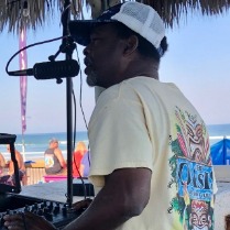 Beach Party DJ